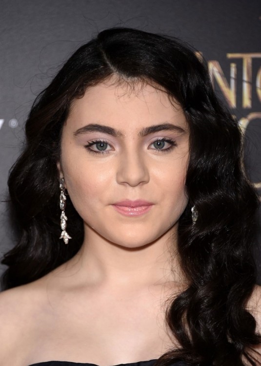 LILLA CRAWFORD at Into the Woods Premiere