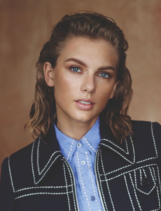 TAYLOR SWIFT in Wonderland Magazine