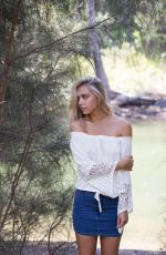 ALEXIS REN - Wrangler X Glue Roll-in Collection Photoshoot