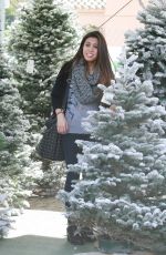 ASHLEY ARGOTA Out Sshopping for a Christmas Tree in Los Angles