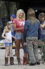 BRITTANY DANIEL on the Set of Joe Dirt 2 in New Orleans