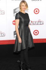 CAMERON DIAZ at Annie Premiere in New York