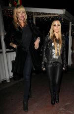 CARMEN ELECTRA Leaves Rainbow Room in Los Angeles