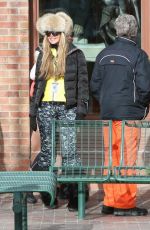 ELLE MACPHERSON Out and About in Aspen 2012