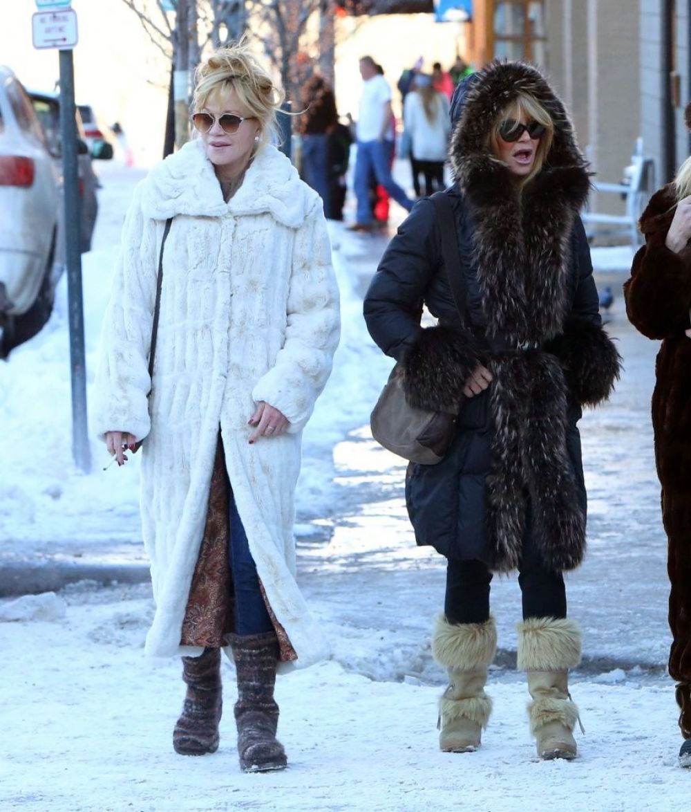 GOLDIE HAWN and MELANIE GRIFFITH Out and About in Aspen – HawtCelebs