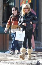GOLDIE HAWN Out and About in Aspen 1912
