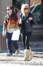 GOLDIE HAWN Out and About in Aspen 1912