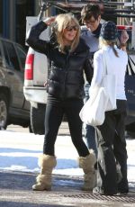 GOLDIE HAWN Out and About in Aspen 1912