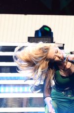 IGGY AZALEA at Y100 Jingle Ball in Miami
