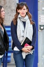 JENNIFER GARNER Out for Christmas Shopping in Santa Monica 1812