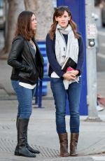 JENNIFER GARNER Out for Christmas Shopping in Santa Monica 1812