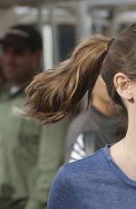 JENNIFER GARNER Shoping at Farmer