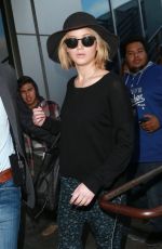 JENNIFER LAWRENCE Arrives at Los Angeles Inernational Airport 1812