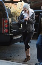 JENNIFER LAWRENCE Back to Her Hotel in New York 1512