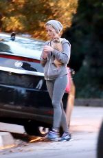 JENNIFER LAWRENCE Heading to a Friend