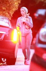 JENNIFER LAWRENCE Heading to a Friend