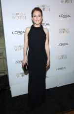 JULIANNE MOORE at L’Oreal Paris Women of Worth Celebration in New York