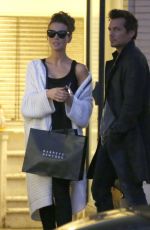 KATE BECKINSALE and Len Wiseman Shopping at Barneys New York in Los Angeles