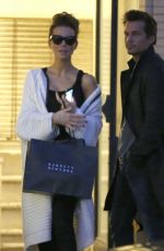 KATE BECKINSALE and Len Wiseman Shopping at Barneys New York in Los Angeles