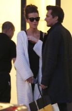 KATE BECKINSALE and Len Wiseman Shopping at Barneys New York in Los Angeles