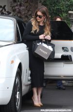 KHLOE KARDASHIAN Arrives at Epione Cosmetic Laser Center in Beverly Hills