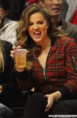 KHLOE KARDASHIAN at Detroit Pistons vs Los Angeles Clippers in Los Angeles