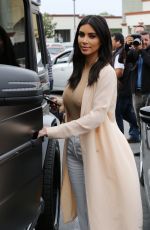 KIM KARDASHIAN Leaves Jerry