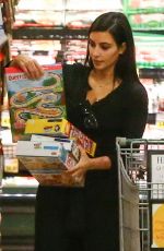 KIM KARDASHIAN Shopping Grocery at Ralphs in Calabasas