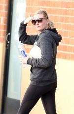 KIRSTEN DUNST in Leggings Leaves a Gym in Los Angeles 0512