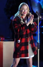 LEANN RIMES at Rockefeller Christmas Tree Lighting Ceremony in New York