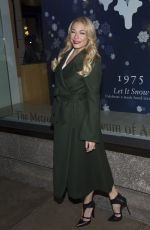 LEANN RIMES at Rockefeller Christmas Tree Lighting Ceremony in New York