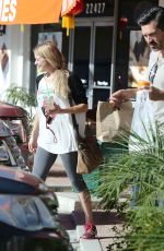 LEANN RIMES Shoping at Juicy Ladies in Woodland Hills