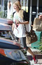LEANN RIMES Shoping at Juicy Ladies in Woodland Hills