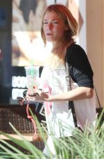 LEANN RIMES Shoping at Juicy Ladies in Woodland Hills