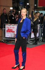 LIZE DU TOIT at Get Santa Premiere on London
