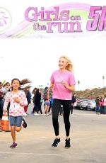 PEYTON LIST at Girls on the Run 5k Fun Run in Vista Del Mar