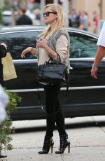 REESE WITHERSPOON Arrives at the Palm Restaurant in Beverly Hills