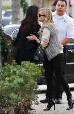 REESE WITHERSPOON Arrives at the Palm Restaurant in Beverly Hills