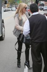 REESE WITHERSPOON Arrives at the Palm Restaurant in Beverly Hills