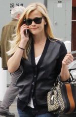 REESE WITHERSPOON Out and About in Brentwood 1812