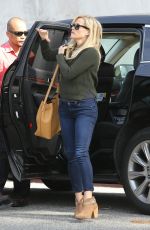 REESE WITHERSPOON Out and About in Venice 1412