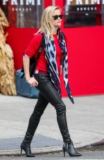 REESE WITHERSPOON Out Shopping at the John Derian Store