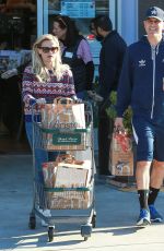 REESE WITHERSPOON Shopping at Bristol Farms in Los Angeles 1312