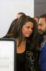 SELENA GOMEZ Arrives at Los Angeles Inernational Airport 2712