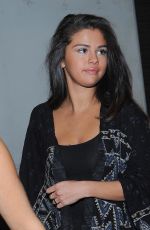 SELENA GOMEZ Arrives at Los Angeles Inernational Airport 2712