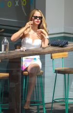 TAMMIN SURSOK at a Restaurant in Sydney