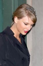 TAYLOR SWIFT and Her Brother Austin Night Out in New York 2212