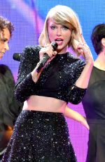 TAYLOR SWIFT at 2014 Kiis FM Jingle Ball in Los Angeles