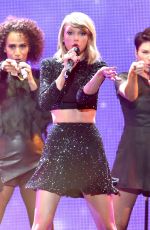 TAYLOR SWIFT at 2014 Kiis FM Jingle Ball in Los Angeles