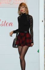 TAYLOR SWIFT at Cath Kidston in London